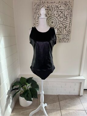 NWT Pinsy Faux Leather Bodysuit Black Size 1X Shapewear Sleeveless Scoop Neck